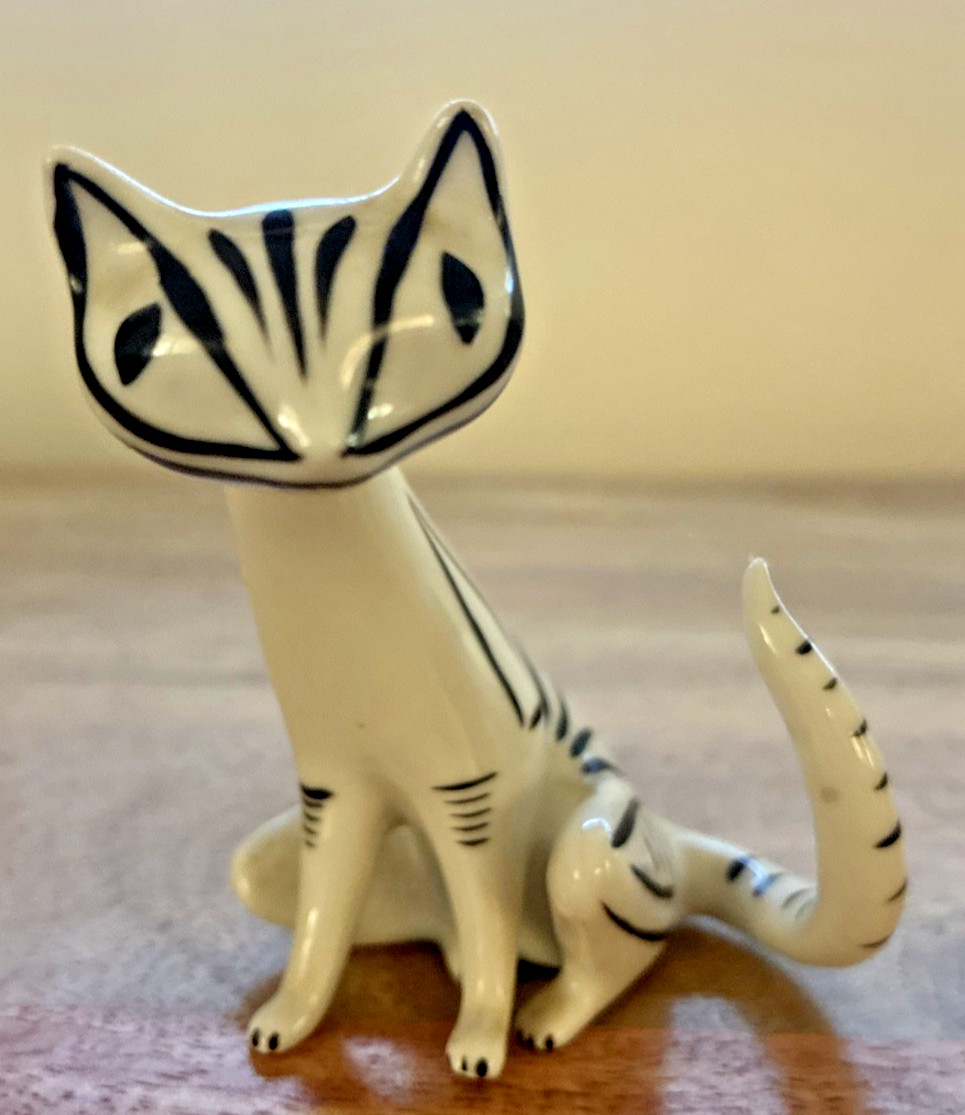 RARE Vintage Hollohaza Porcelain MCM Minimal Black White Cat Hungary RARE Vintage Hollohaza Porcelain MCM Minimal Black White Cat Hungary