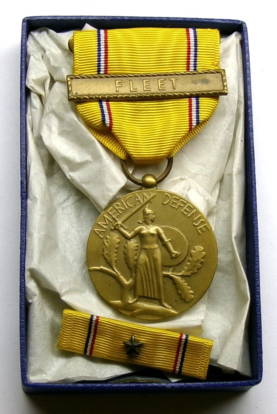 1946 WW II American Defense Medal Set in BOX with FLEET Bar and Star 1946 WW II American Defense Medal Set in BOX with FLEET Bar and Star