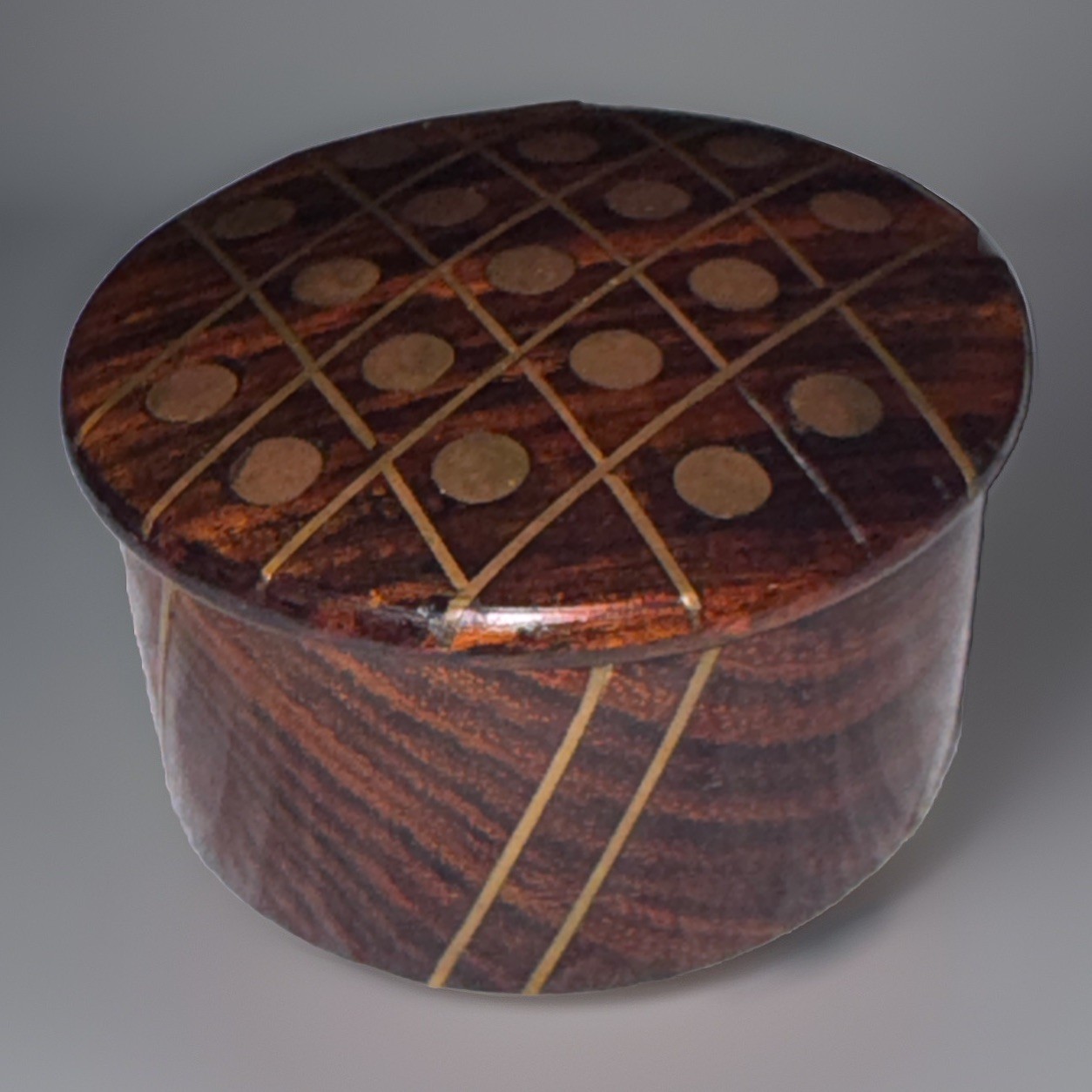 Vintage Round Dark Wood Trinket Box With Brass Inlay Design Vintage Round Dark Wood Trinket Box With Brass Inlay Design