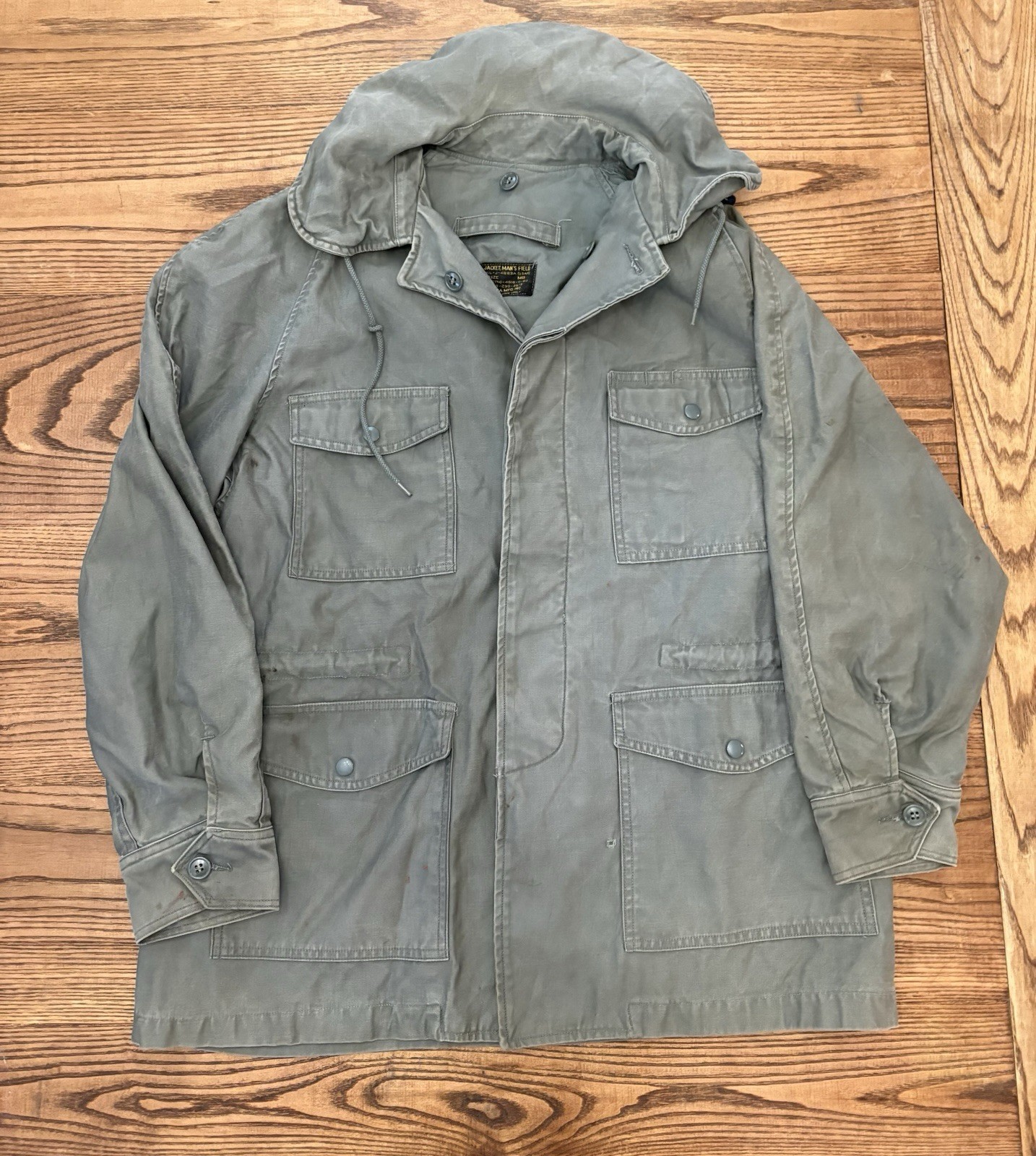 Vintage 50s 60s USAF Men’s Medium MIL-J-4883A Field Jacket Distressed Sage Vintage 50s 60s USAF Men’s Medium MIL-J-4883A Field Jacket Distressed Sage