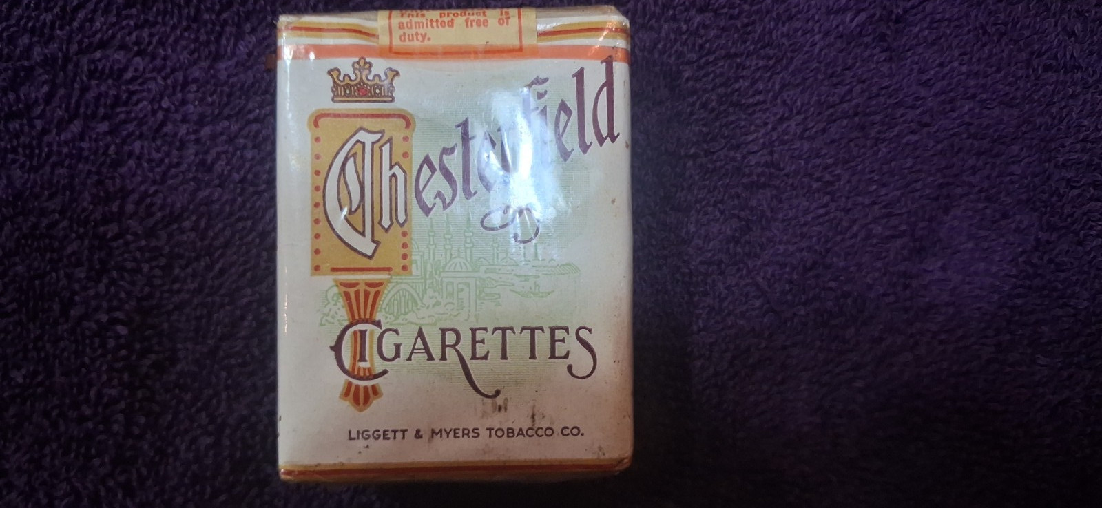 Vintage WW2 GI issue Chesterfield  Free stamp (empty).