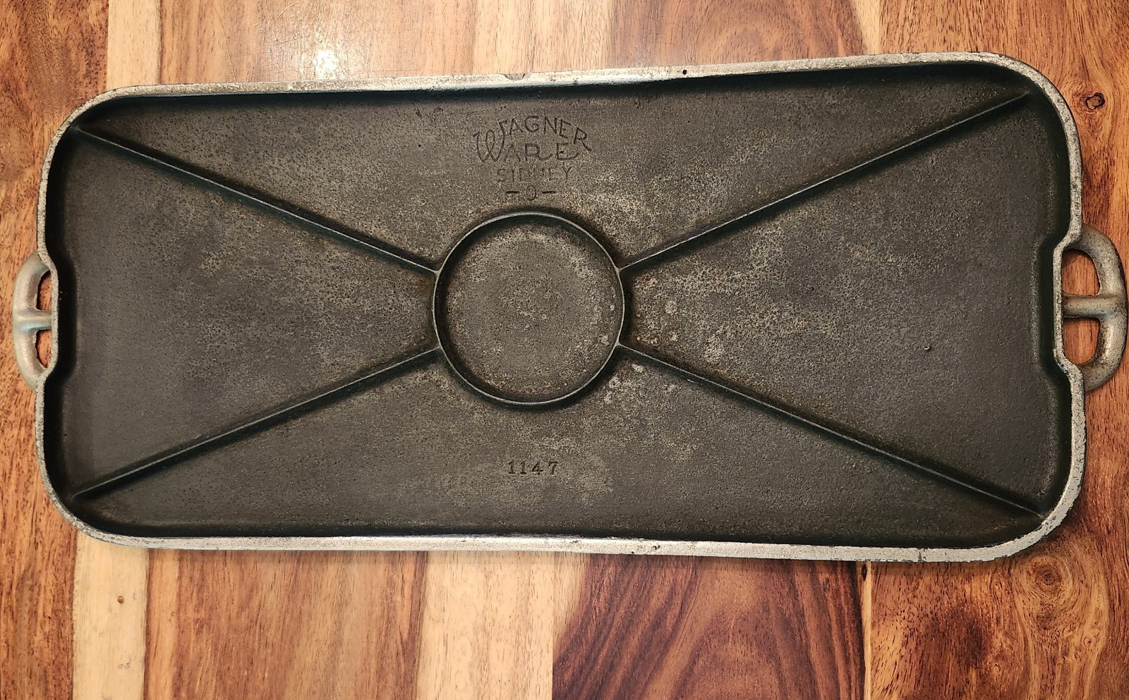 HTF Wagner Ware Sidney -0- Cast Iron Long Griddle #1147, Nickel Plated