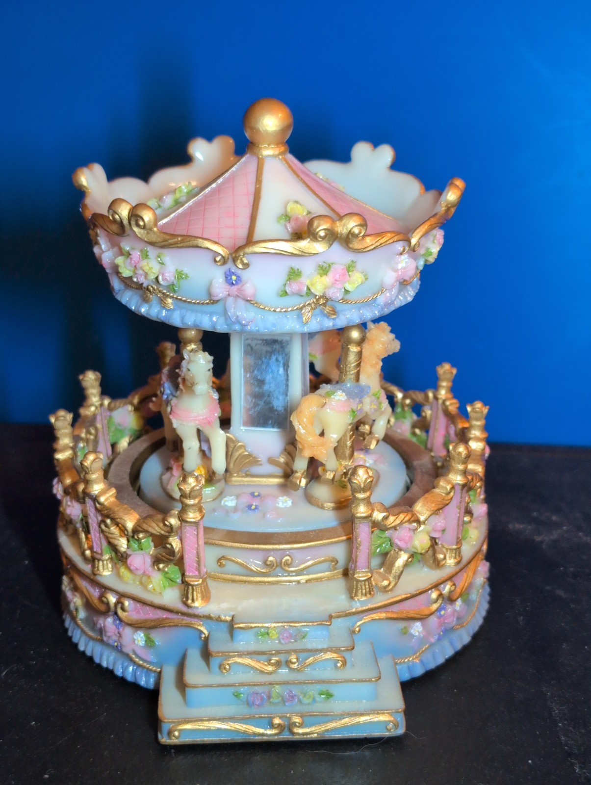Vintage Carousel Music Box with Horses Mirrors Plays Unchained Melody - works Vintage Carousel Music Box with Horses Mirrors Plays Unchained Melody - works