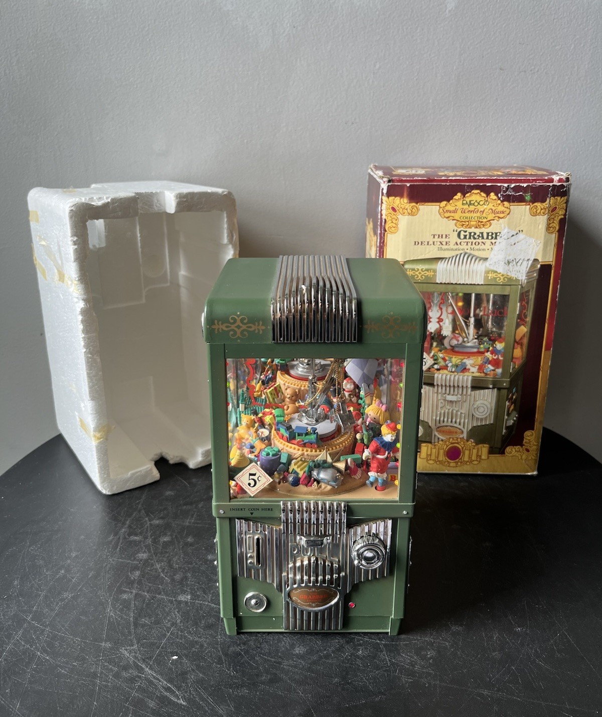 Enesco Small World Of Music Collection The Grabber Deluxe Action Musical WORKS Enesco Small World Of Music Collection The Grabber Deluxe Action Musical WORKS