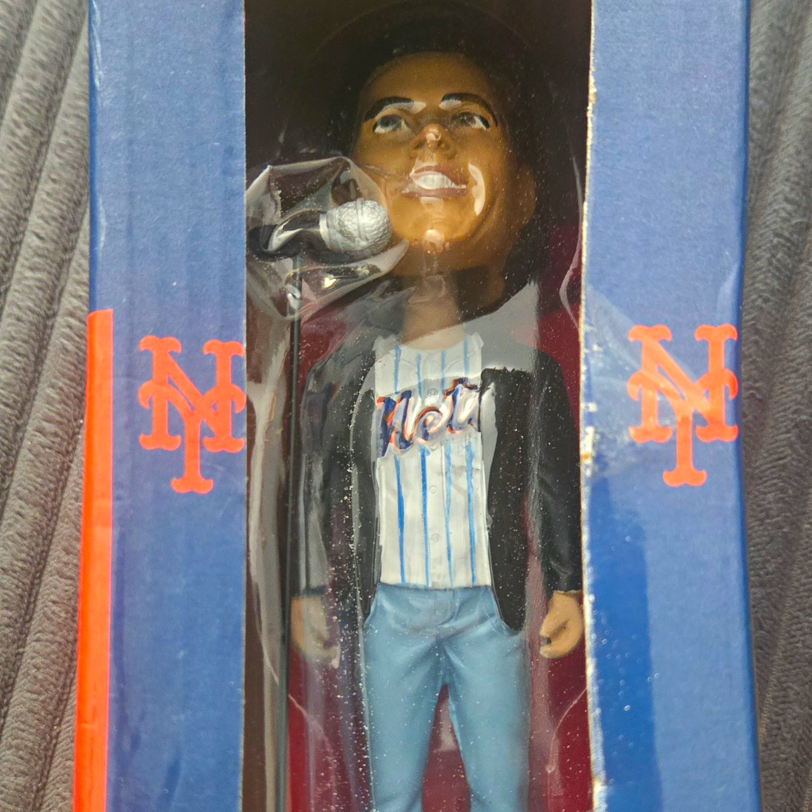 BDA Sports Seinfeld Jerry Seinfeld Mets Bobblehead Boxed 2019 LOT90512M1001 BDA Sports Seinfeld Jerry Seinfeld Mets Bobblehead Boxed 2019 LOT90512M1001