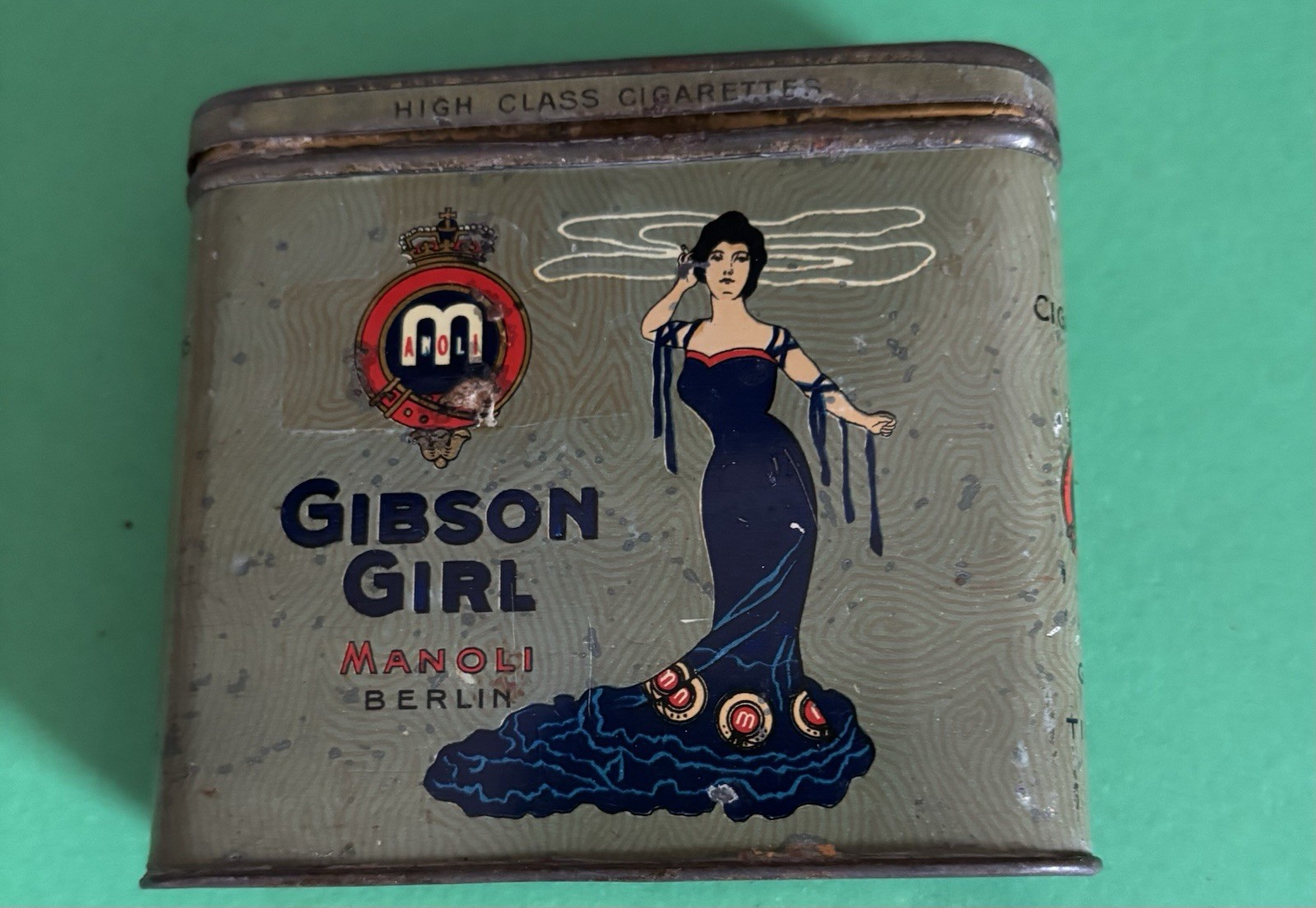 Gibson Girl Vintage Cigarette Tin Nice Condition RARE Manoli Berlin 1905 Gibson Girl Vintage Cigarette Tin Nice Condition RARE Manoli Berlin 1905