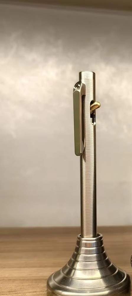 VALYRIAN Titanium Alloy EDC Pen Multi-Tool Pocket Writing Tool 135mm VALYRIAN Titanium Alloy EDC Pen Multi-Tool Pocket Writing Tool 135mm