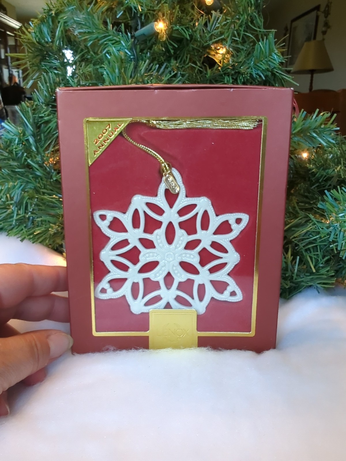 Annual Lenox 2007 Snow Fantasies Snowflake Ornament Series NIB Annual Lenox 2007 Snow Fantasies Snowflake Ornament Series NIB