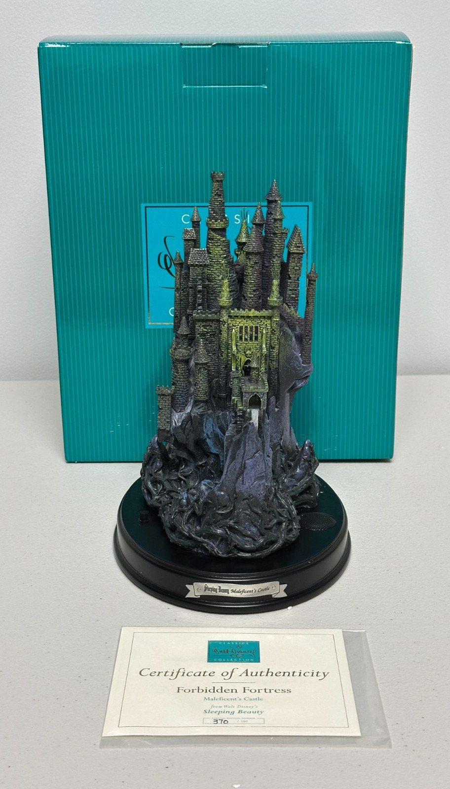 Disney WDCC Sleeping Beauty Maleficent's Castle "Forbidden Fortress" Figurine
