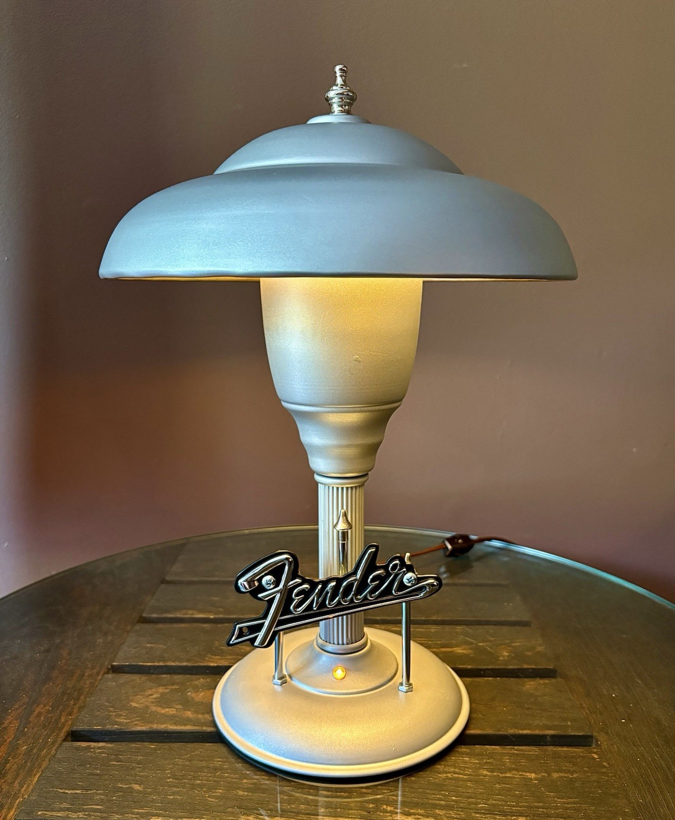 Antique Vintage Folk Art Fender Guitar Amp Table Desk Lamp Light Sign Display Antique Vintage Folk Art Fender Guitar Amp Table Desk Lamp Light Sign Display