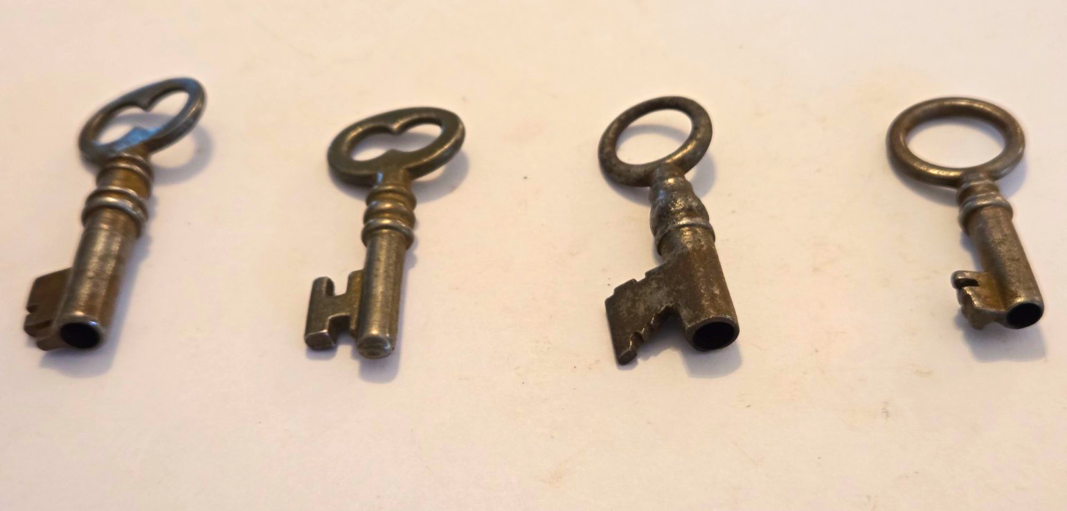 Lot of 4 Antique Skeleton Keys Solid & Hollow Barrel Cabinet Desk Key Stamped 12 Lot of 4 Antique Skeleton Keys Solid & Hollow Barrel Cabinet Desk Key Stamped 12