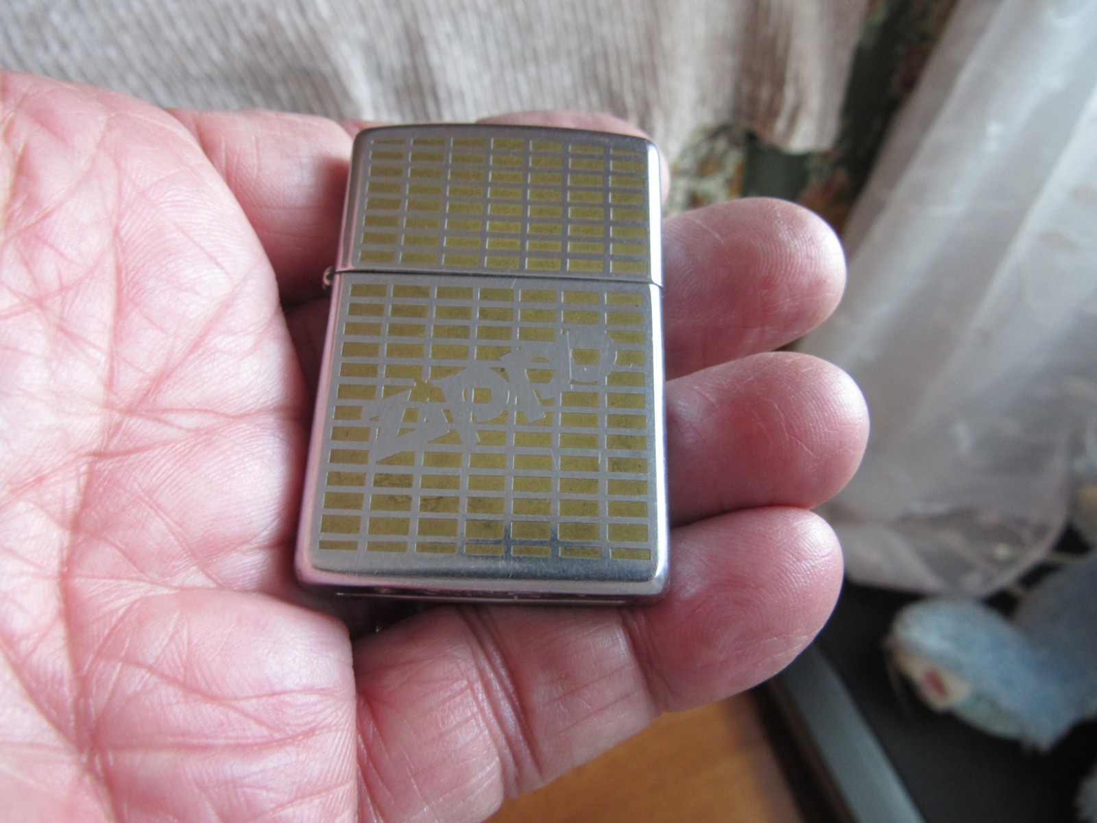Vintage Pre-Owned Zippo Cigarette Lighter Geometric Zippo Design D IX Vintage Pre-Owned Zippo Cigarette Lighter Geometric Zippo Design D IX