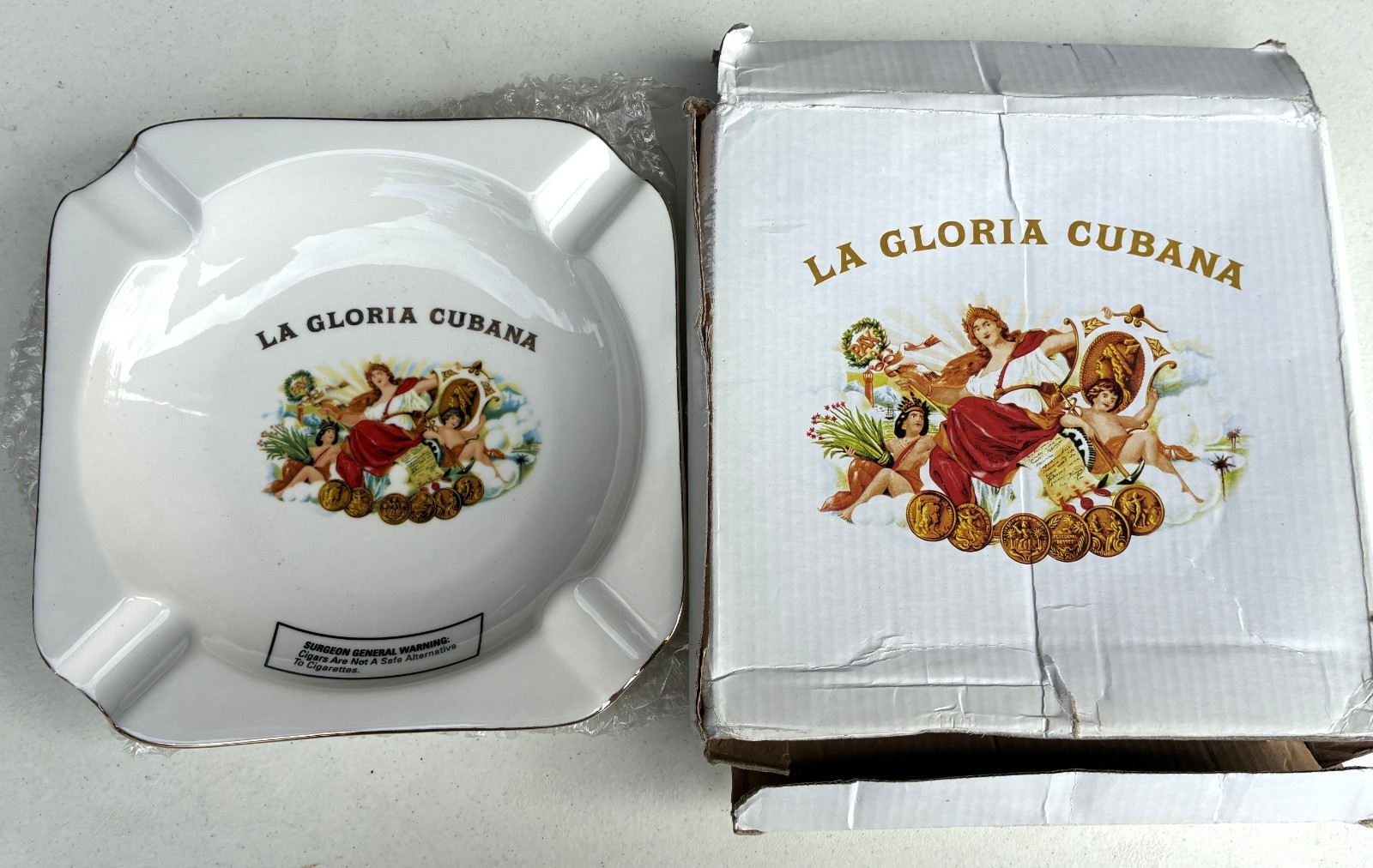 Vtg La Gloria Cubana Logo - 4 Slots Ceramic Cigar Ashtray w/Box--NOS Vtg La Gloria Cubana Logo - 4 Slots Ceramic Cigar Ashtray w/Box--NOS