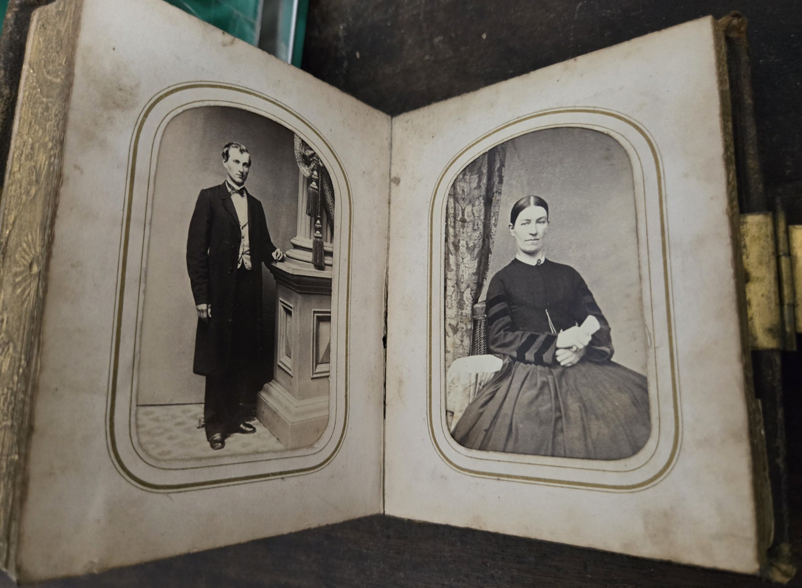 Antique Civil War CDV Photo Album REGIMENTAL DRUMMER Soldier PIERCE Family 1860s Antique Civil War CDV Photo Album REGIMENTAL DRUMMER Soldier PIERCE Family 1860s