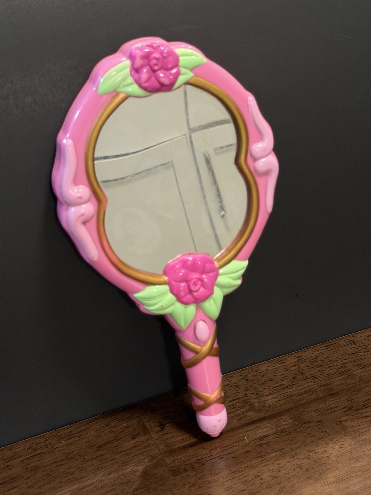 Vintage 1990s Disney’s Beauty and the Beast Belle Talk N View Magic Mirror WORKS Vintage 1990s Disney’s Beauty and the Beast Belle Talk N View Magic Mirror WORKS