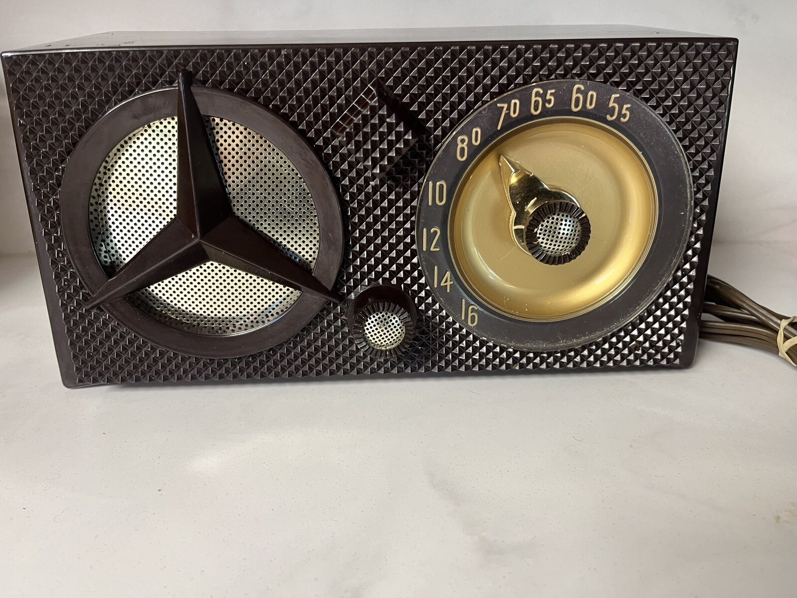Arvin Tube Radio w/ “ Cosmopolitan” ~ “ Mercedes Benz Grill” 1955 WORKS Arvin Tube Radio w/ “ Cosmopolitan” ~ “ Mercedes Benz Grill” 1955 WORKS