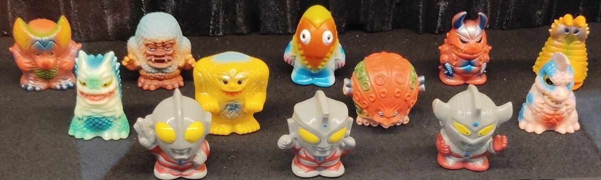 Presale Ultra Monster Mini Sofvi Chronicle Retro Color Second Set WITHOUT BOX Presale Ultra Monster Mini Sofvi Chronicle Retro Color Second Set WITHOUT BOX