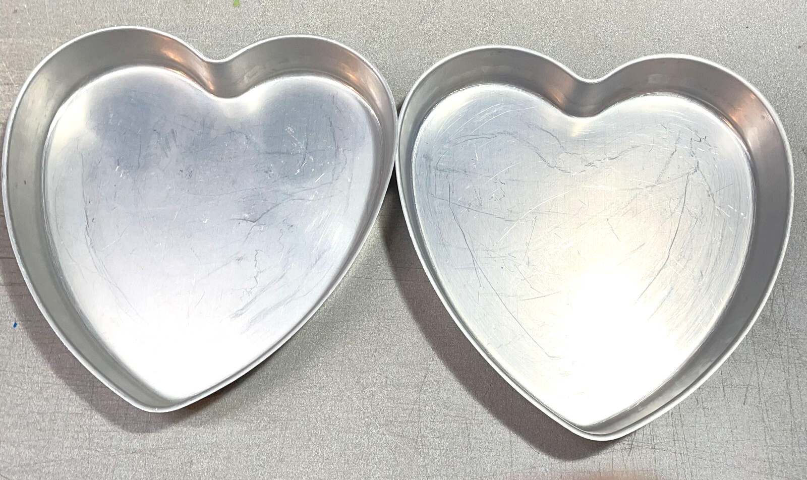 TWO 2 Cake Pans Vintage Mirro 1180M Aluminum Heart Shaped The Finest Aluminum TWO 2 Cake Pans Vintage Mirro 1180M Aluminum Heart Shaped The Finest Aluminum