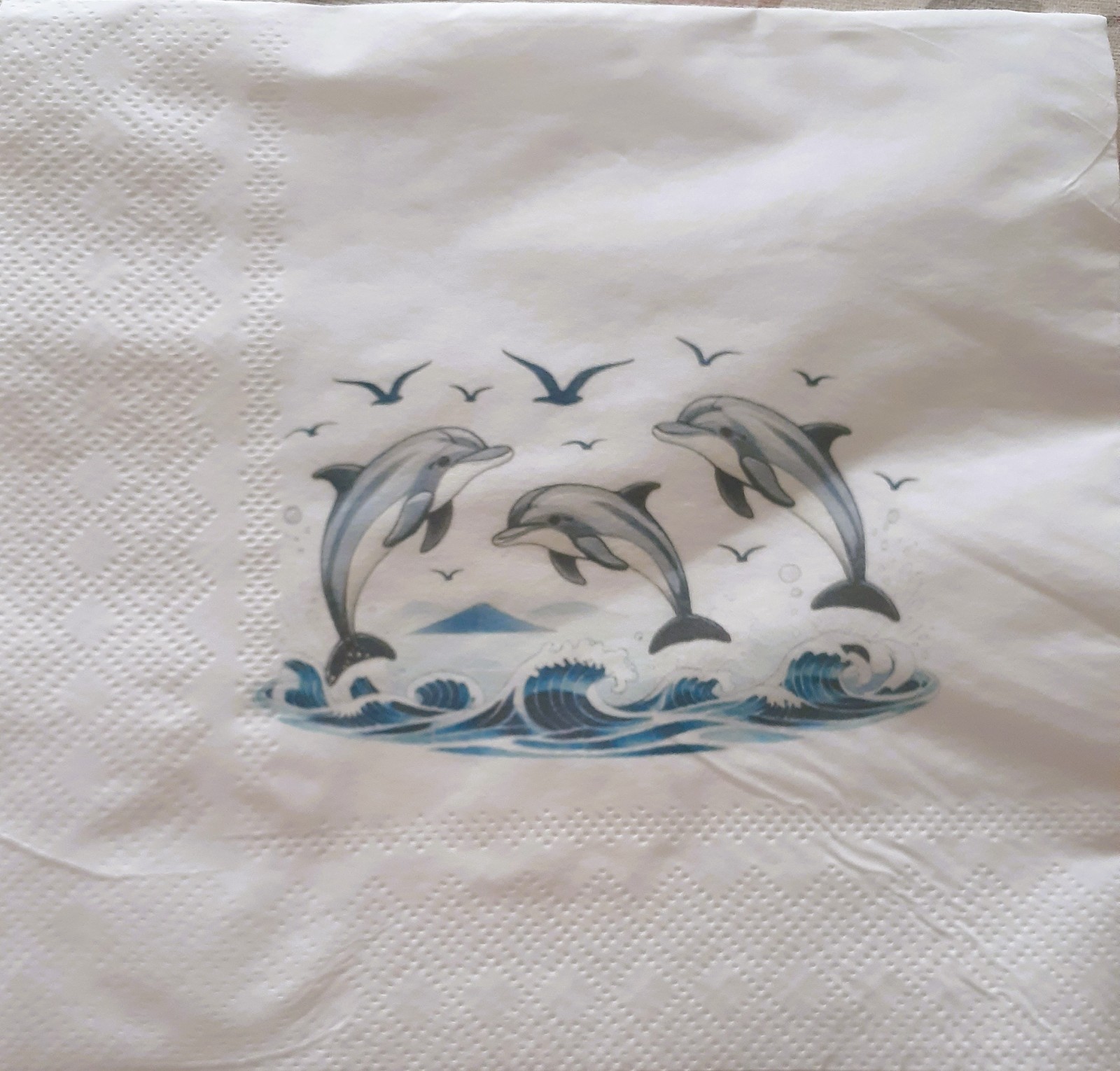 2 individual Paper Decoupage NAPKINS - OCEANLIFE DOLPHINS 1 MOTIF FOR SHELLS