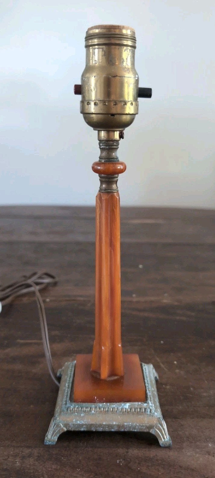 Vtg Art Deco Butterscotch Amber Bakelite Catalin Fluted Boudoir Lamp Works
