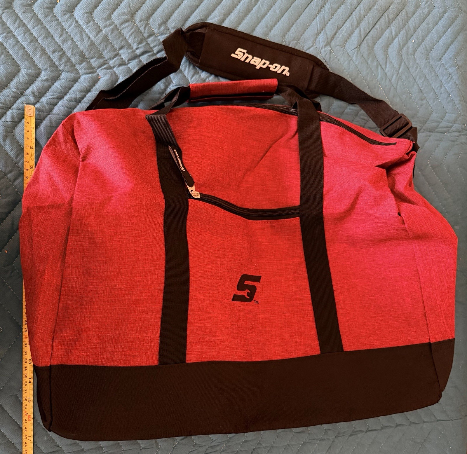 snap-on tools promotion duffle bag Gym Bag Travel new collectible snap on snap-on tools promotion duffle bag Gym Bag Travel new collectible snap on