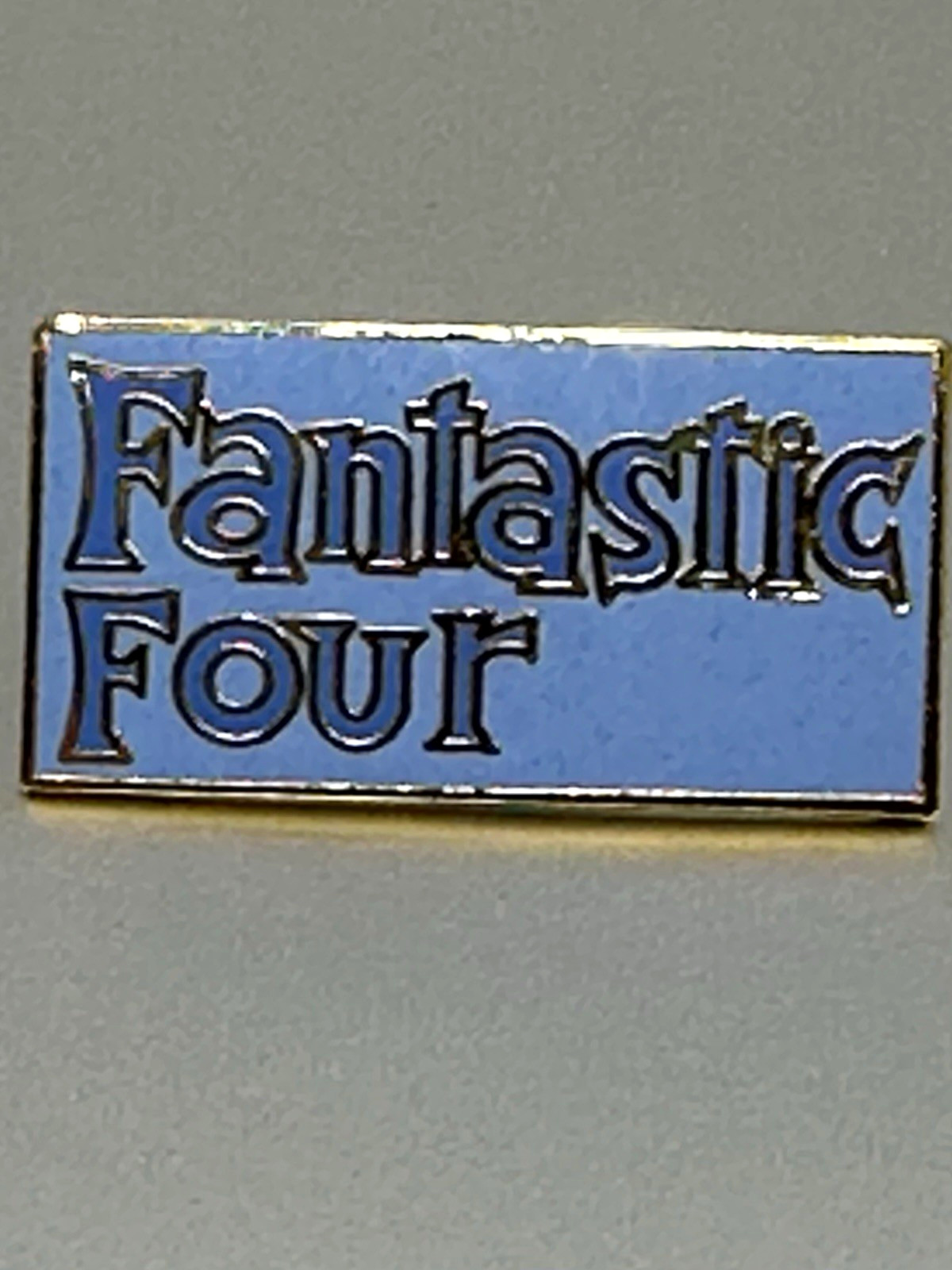 Vintage 1989 Marvel Fantastic Four Logo Pin Planet Studios #061 - Vintage 1989 Marvel Fantastic Four Logo Pin Planet Studios #061 -