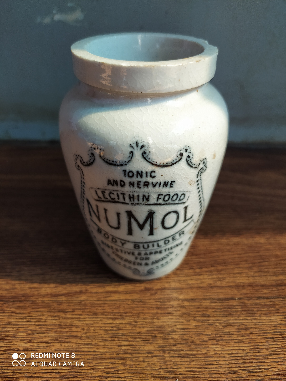Rare vintage "NUMOL" advertising Tonic jar of 40's. Rare vintage "NUMOL" advertising Tonic jar of 40's.