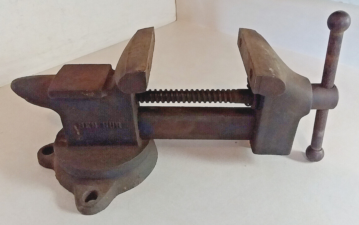 VINTAGE BEN HUR AA12 VISE 3.5" JAWS SWIVEL ANVIL