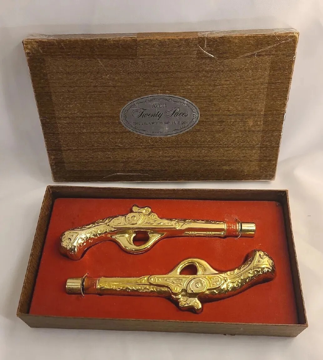 Vintage Avon Twenty Paces All Purpose Cologne Boxed Gift Set Vintage Avon Twenty Paces All Purpose Cologne Boxed Gift Set