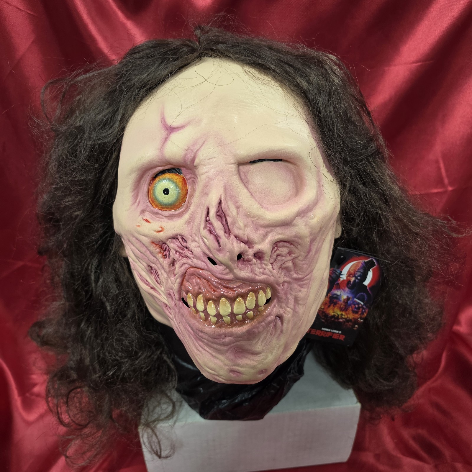 IN STOCK -  Terrifier 2 - Victoria Heyes Mask - Trick or Treat Studios