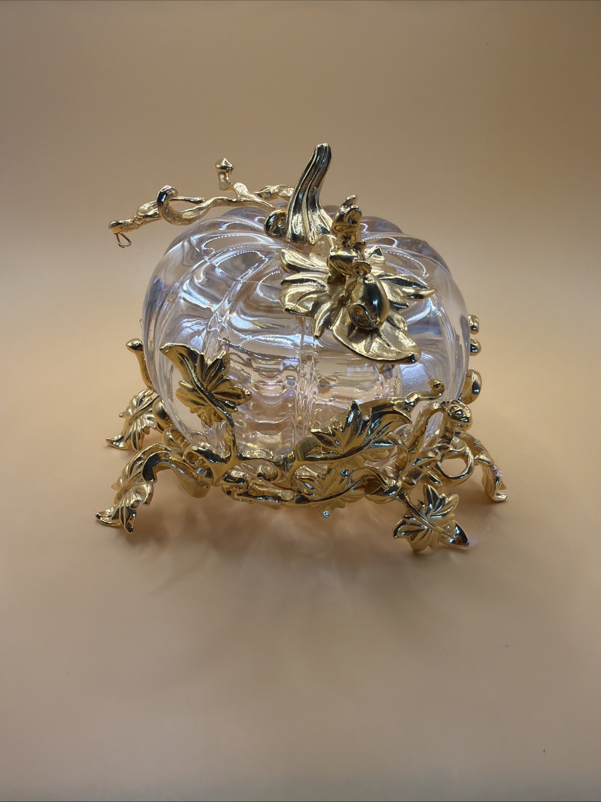Franklin Mint Cinderella Crystal Pumpkin Coach 24K Gold Plated NEW No Box. Franklin Mint Cinderella Crystal Pumpkin Coach 24K Gold Plated NEW No Box.