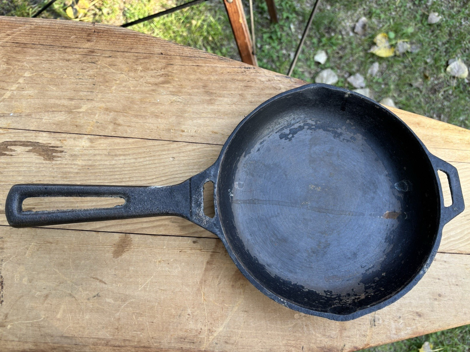 Vintage Griswold Hearthstone Cast Iron Skillet Pan 7 3/4”