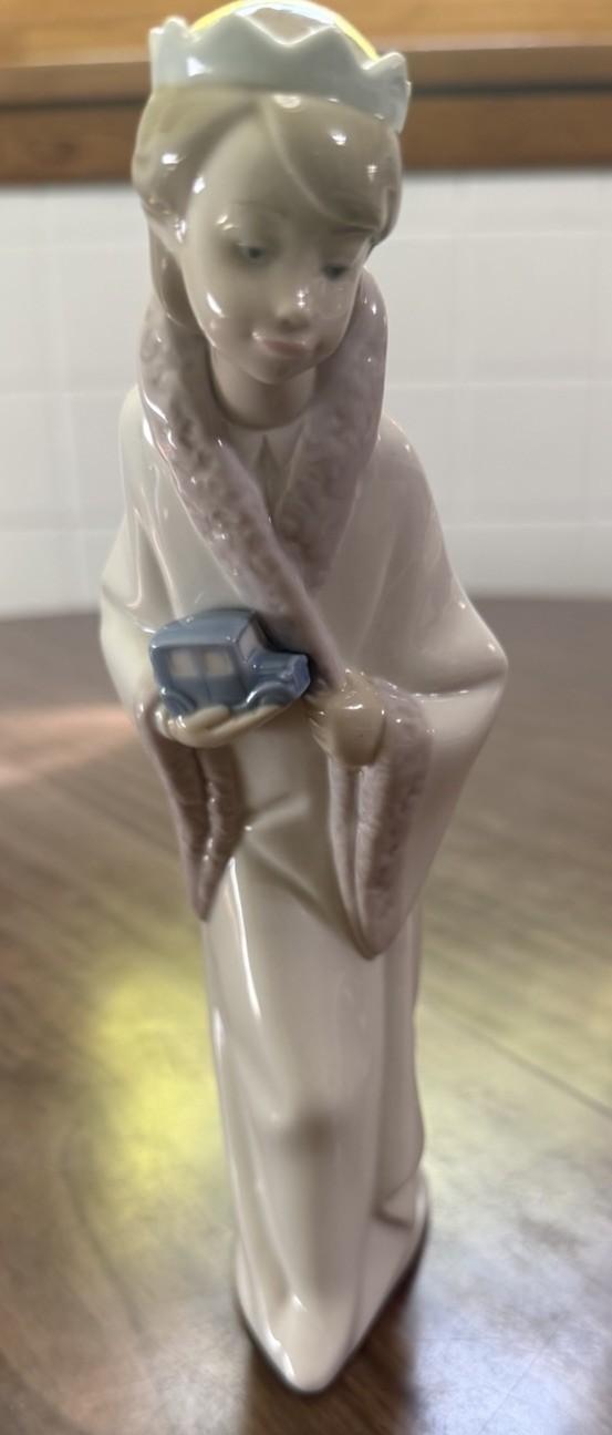 Lladro KING GASPAR Children’s Nativity Figurine No. 4674 Glossy, No Box, GREAT Lladro KING GASPAR Children’s Nativity Figurine No. 4674 Glossy, No Box, GREAT