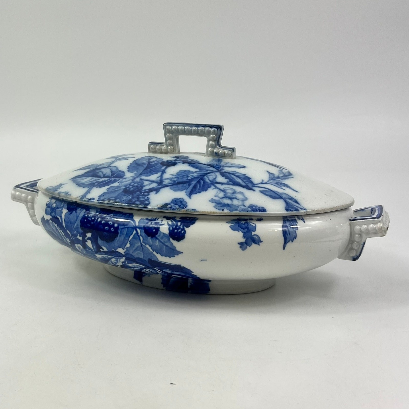 Antique BWM Pomona Flow Blue Covered Vegetable Tureen England 1850s Oval Handled Antique BWM Pomona Flow Blue Covered Vegetable Tureen England 1850s Oval Handled