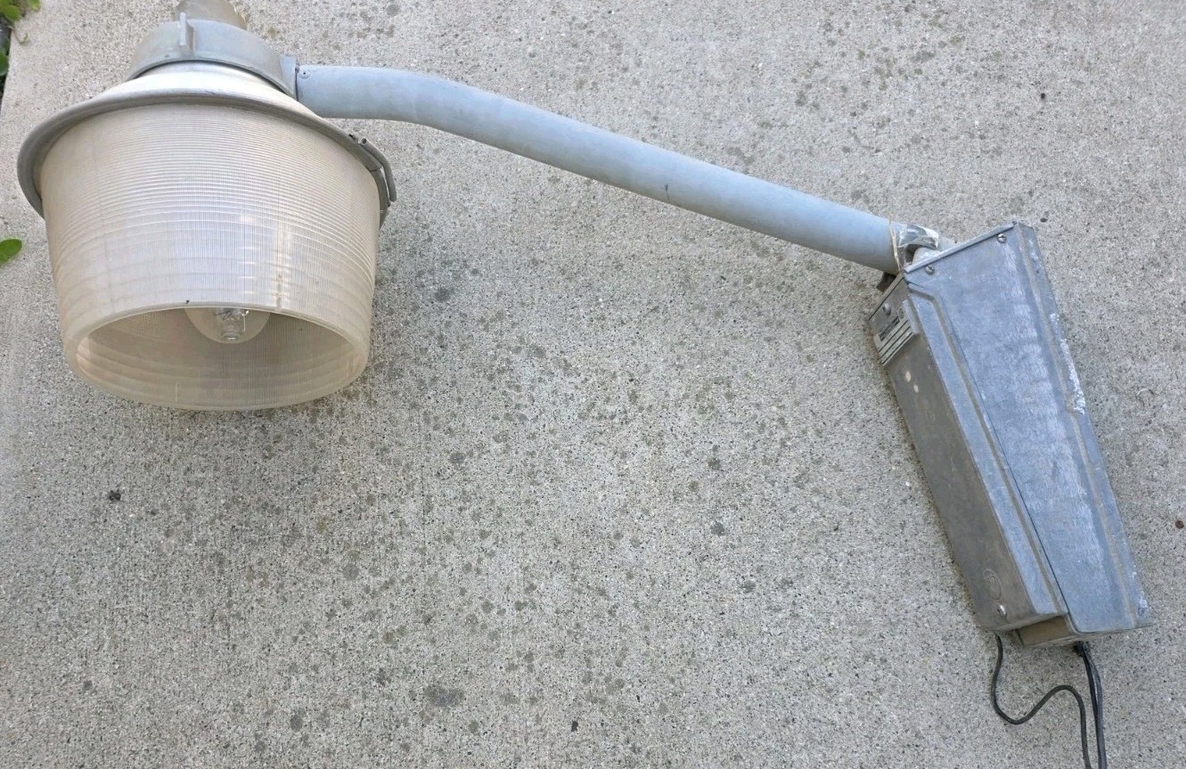 Vintage Acorn Mcgraw Edison Street Light Vintage Acorn Mcgraw Edison Street Light