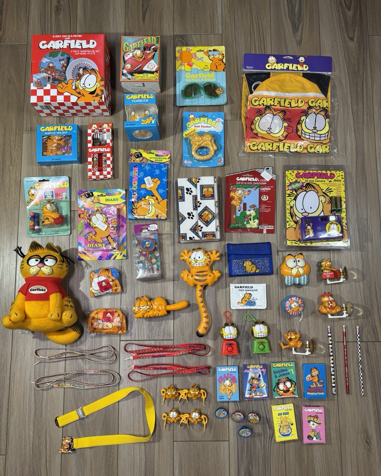 Vintage Lot Of 49 Garfield Collection Toys, Plush, Figures 70s 80s 90s NIP Vintage Lot Of 49 Garfield Collection Toys, Plush, Figures 70s 80s 90s NIP