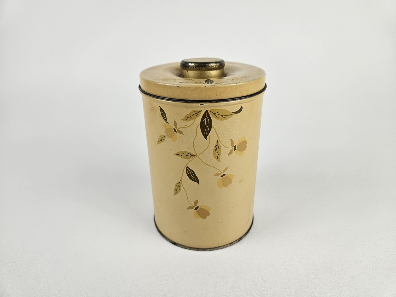 Vtg Hall’s Jewel Tea Autumn Leaf Metal Canister with Metal Lid Org. Distressed Vtg Hall’s Jewel Tea Autumn Leaf Metal Canister with Metal Lid Org. Distressed