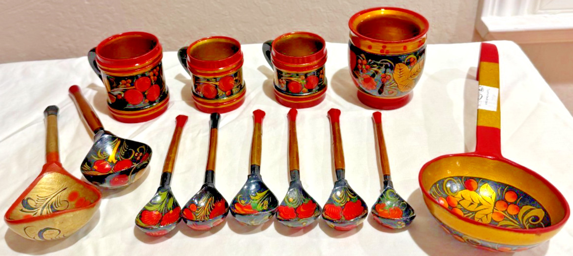 VINTAGE LOT OF 14 RUSSIAN KHOKHLOMA WOODEN HAND PAINTED MUGS & SPOONS - DS31