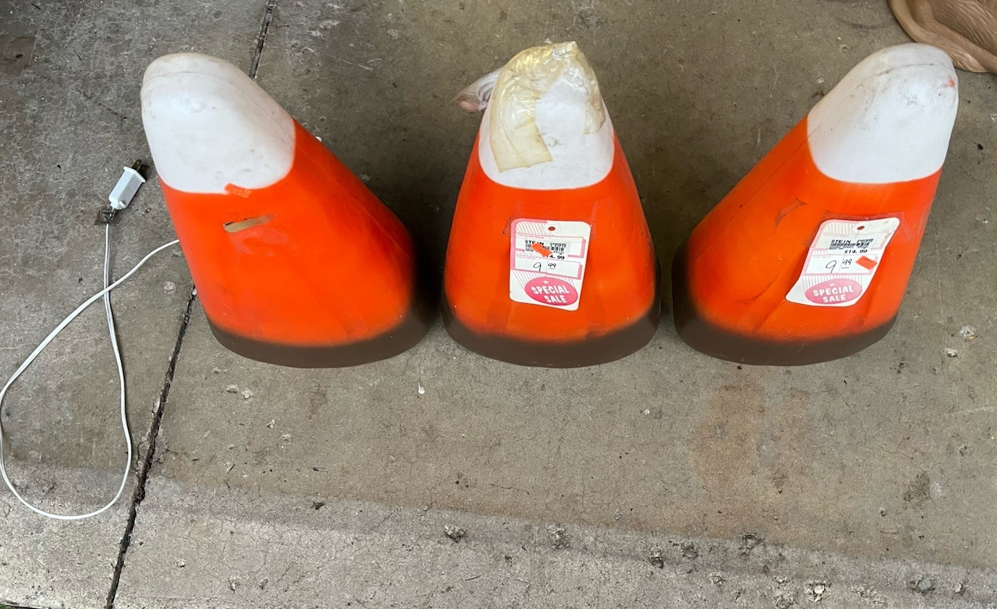 Vintage Halloween CANDY CORN Blow Mold 17" Rare Vintage Halloween CANDY CORN Blow Mold 17" Rare