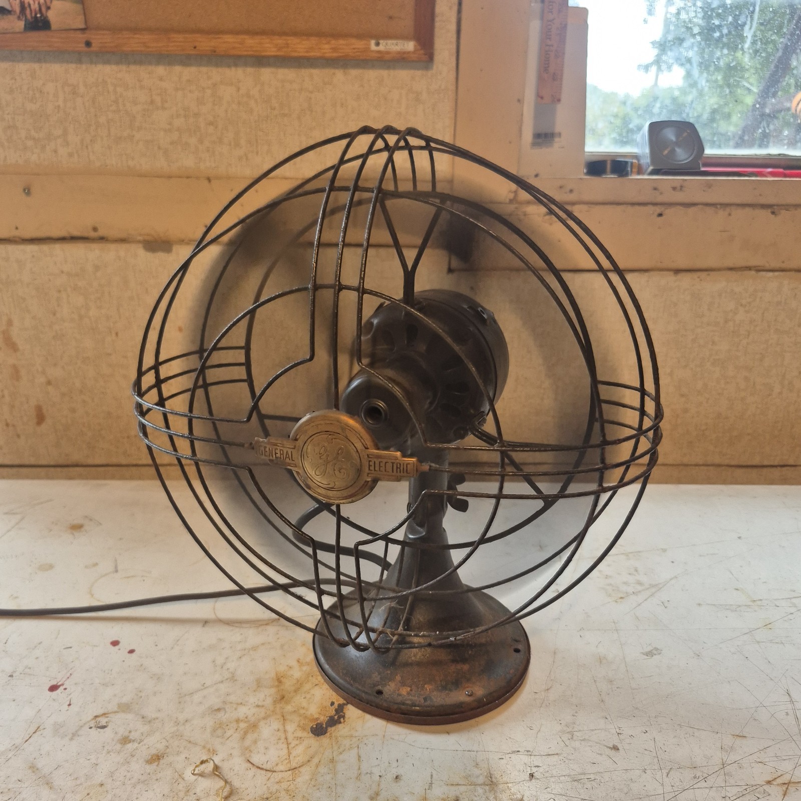 Vintage General Electric GE Oscillating Desk Fan Vortalex Style 1930's - 40's Vintage General Electric GE Oscillating Desk Fan Vortalex Style 1930's - 40's