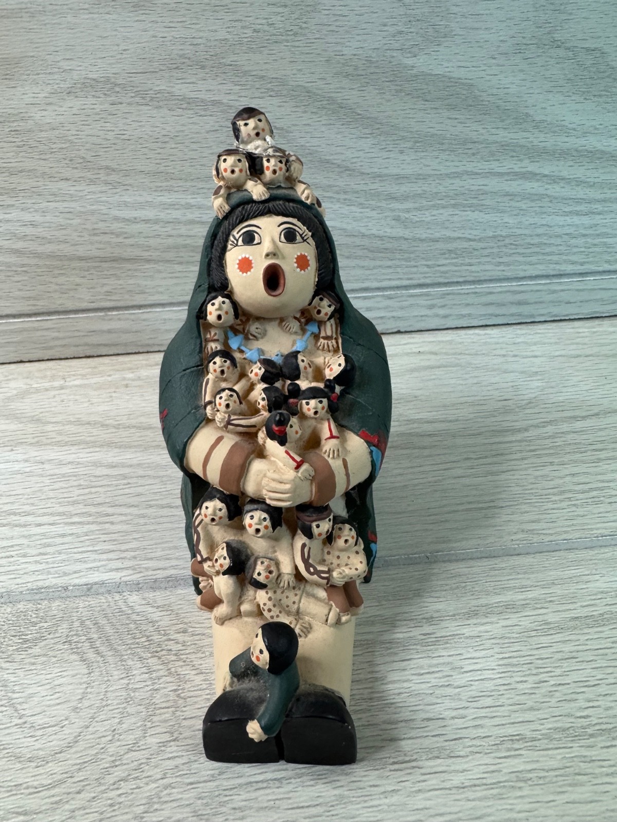 Vintage - Southwest Navajo - Native American Storyteller - Painted Figure - 6” Vintage - Southwest Navajo - Native American Storyteller - Painted Figure - 6”