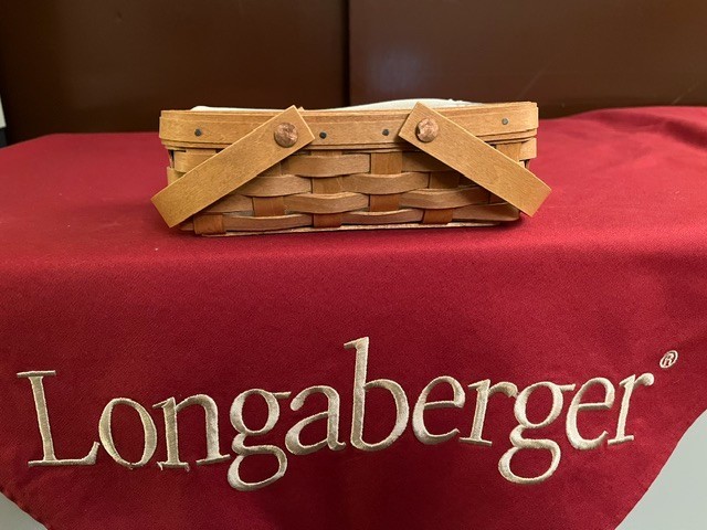 LONGABERGER SMALL LOAF BASKET SET W/2 SWING HANDLES LONGABERGER SMALL LOAF BASKET SET W/2 SWING HANDLES