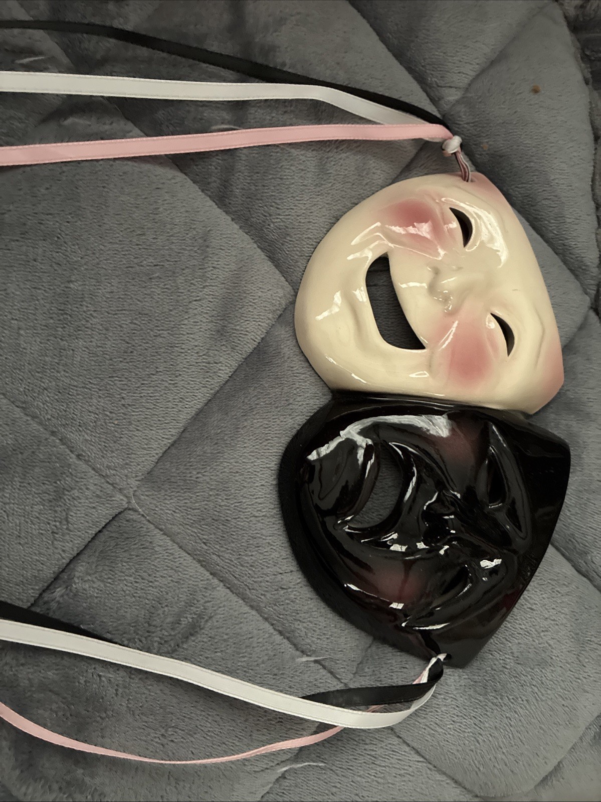 vtg clay art mask classic comedy tragedy faces 1992 glossy hanging ribbons vtg clay art mask classic comedy tragedy faces 1992 glossy hanging ribbons
