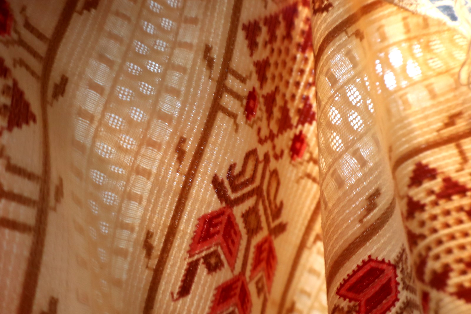 ANTIQUE FRENCH ART NOUVEAU GEOMETRIC WOVEN LINEN FABRIC 86” LONG X 29” WIDE ANTIQUE FRENCH ART NOUVEAU GEOMETRIC WOVEN LINEN FABRIC 86” LONG X 29” WIDE