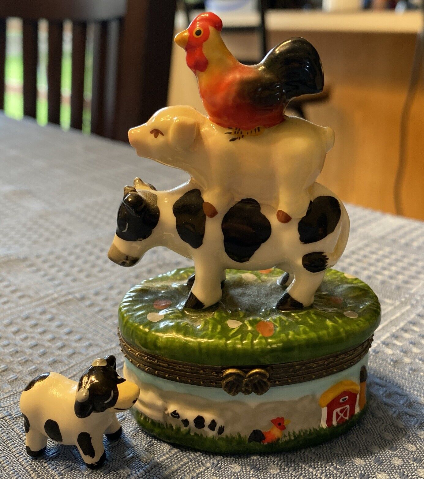Vintage Ceramic Trinket Box With Cow, Pig And Rooster W/mini Cow