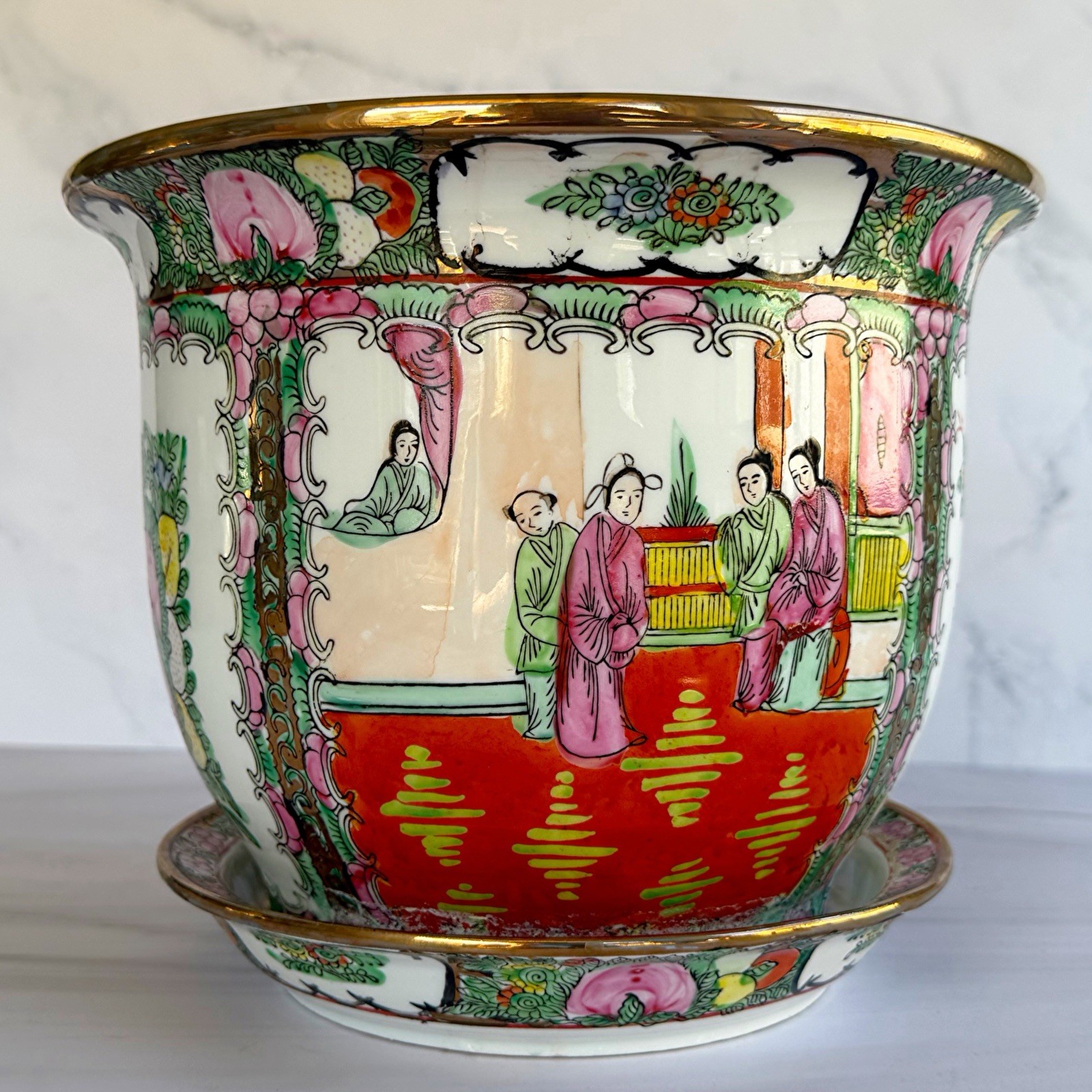 Vintage Chinese Rose Medallion Famille Rose Porcelain Planter Pot with Saucer Vintage Chinese Rose Medallion Famille Rose Porcelain Planter Pot with Saucer