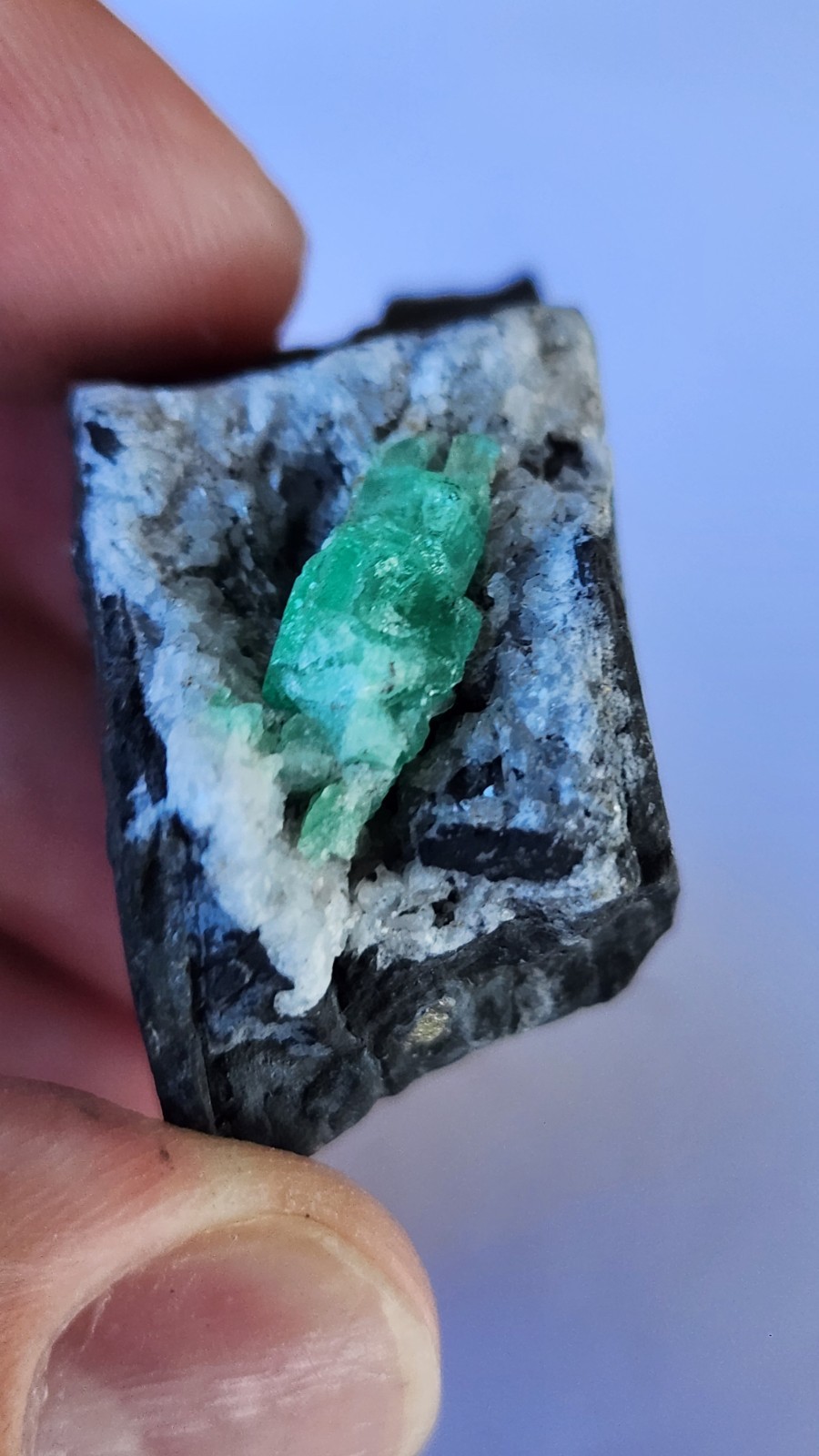 Natural Emerald Specimen From Colombia, Muzo Mine, Calcite and Quartz. Natural Emerald Specimen From Colombia, Muzo Mine, Calcite and Quartz.