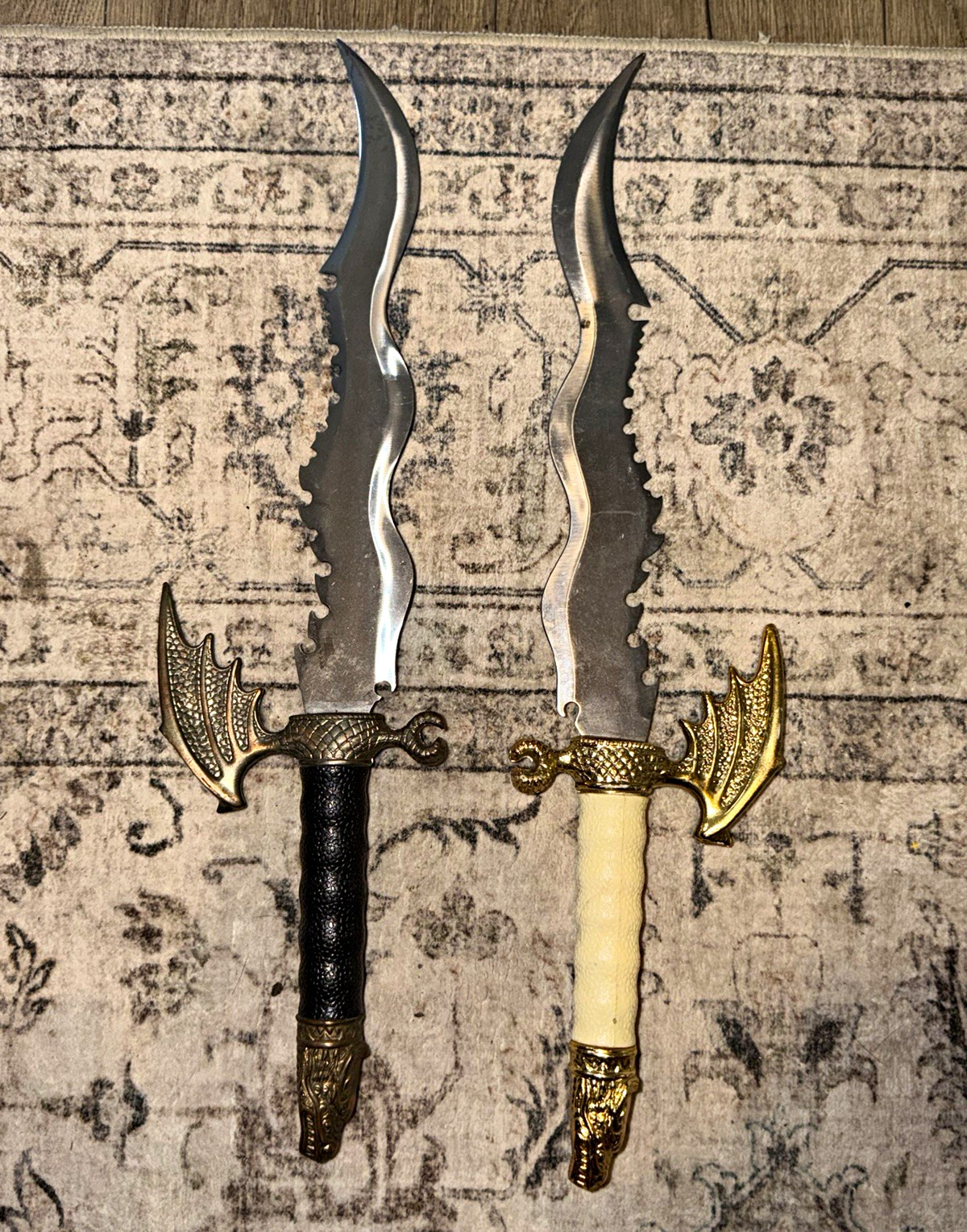 2pc Fantasy Daggers w/ Curved Stainless Steel Blades, Black & White Handles