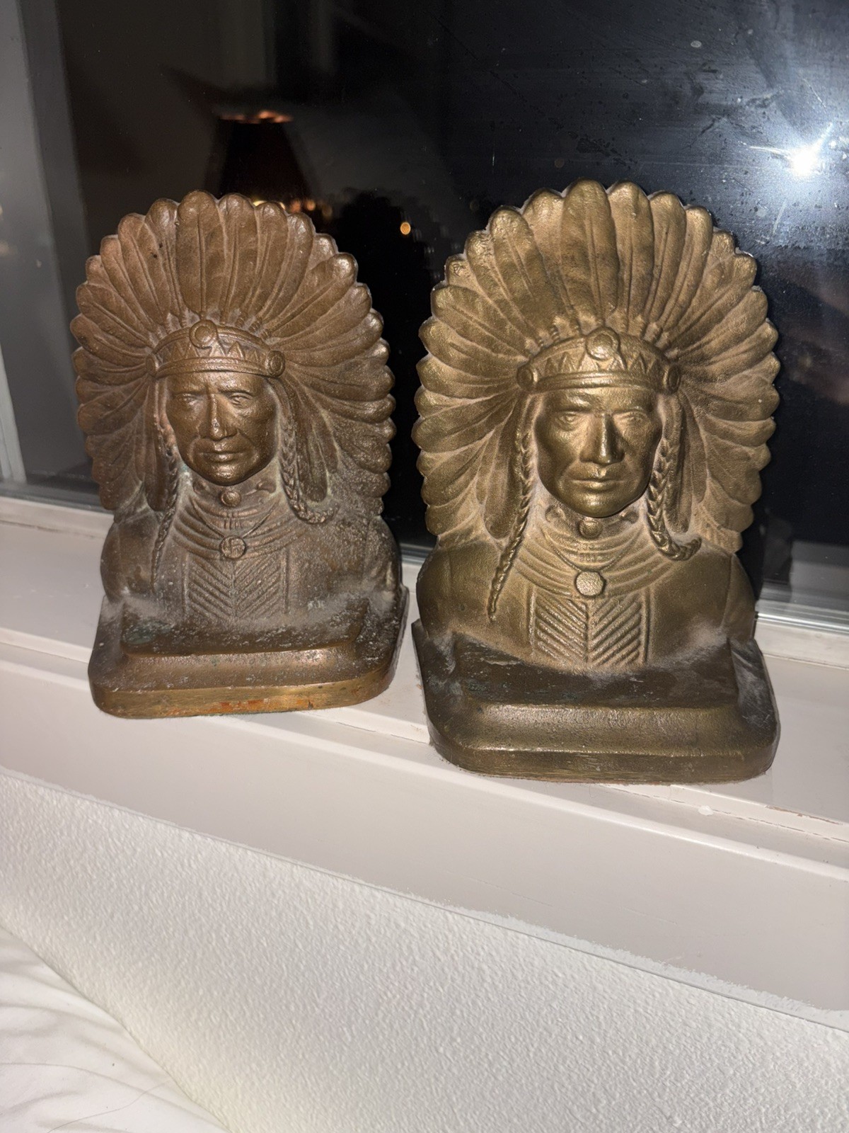 Antique Indian Chief Headdress Cast Iron Bookends by Iron Will Bronze Antique Indian Chief Headdress Cast Iron Bookends by Iron Will Bronze