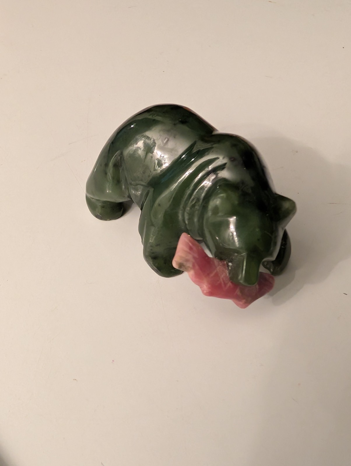 VTG Hand Carved Canadian Nephrite Jade Bear w/Rhodonite Fish in Mouth- 2" VTG Hand Carved Canadian Nephrite Jade Bear w/Rhodonite Fish in Mouth- 2"